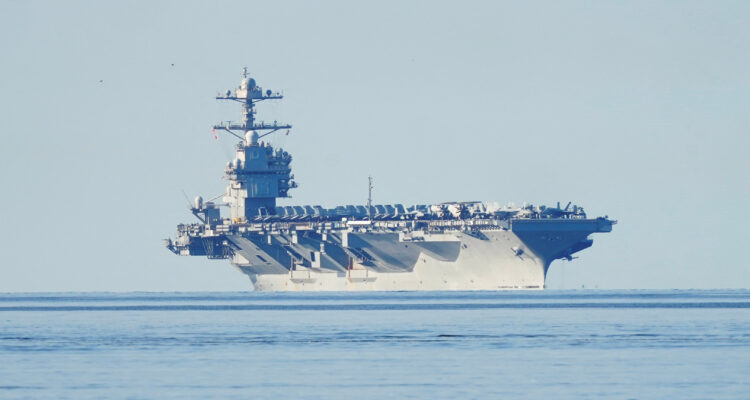 Estados Unidos desplegó en el Caribe su mayor portaaviones 1 Portaaviones