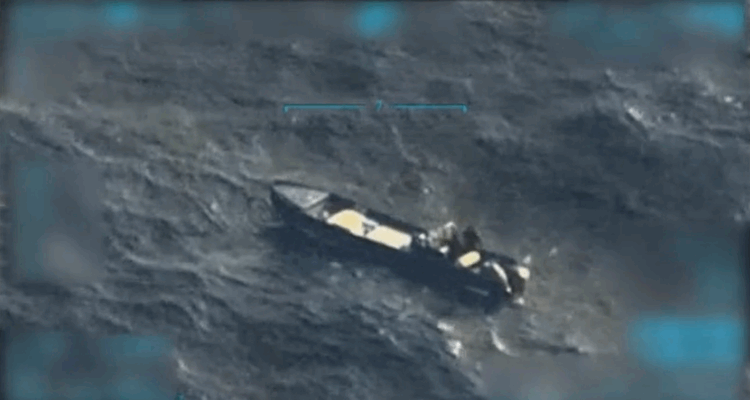 Donald Trump dijo que EE. UU. destruyó otra lancha en el mar Caribe 1 Trump embarcación