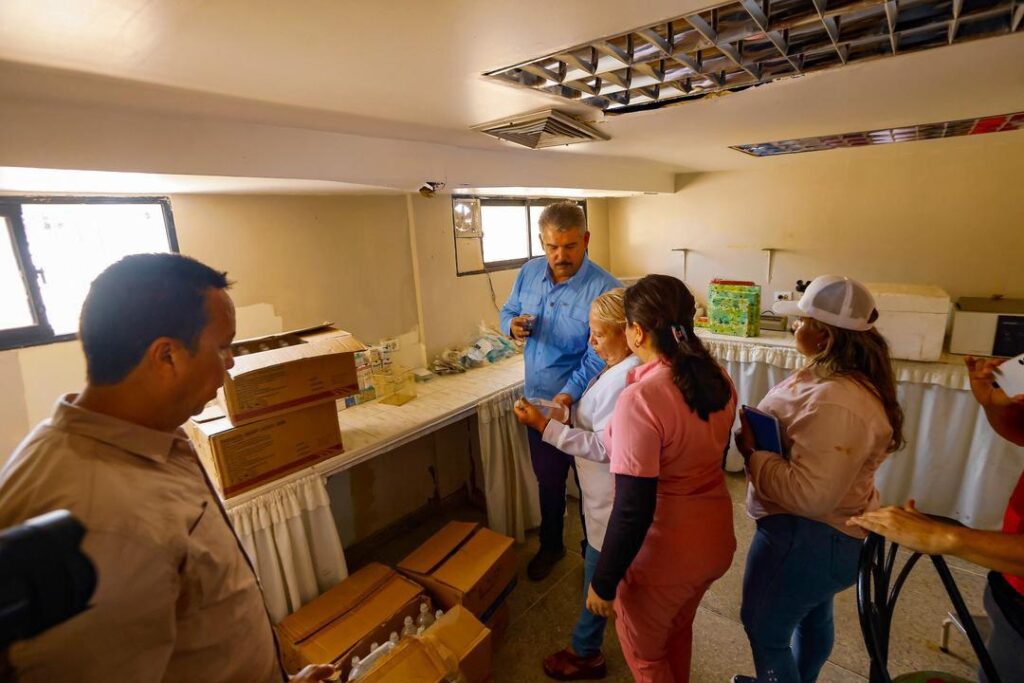 Plan Cayapa de la Salud comenzó trabajos de rehabilitación de la Clínica Popular Corito 1 2 WhatsApp Image 2025 10 02 at 8.28.35 PM 2