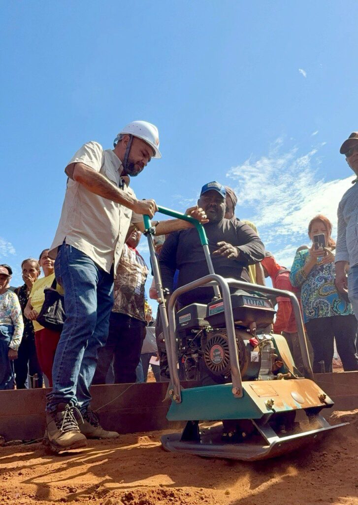 Gobierno Bolivariano inicia la construcción de viviendas para afectados por explosión en Marcial Hernández 3 WhatsApp Image 2025 10 07 at 9.56.39 AM 1