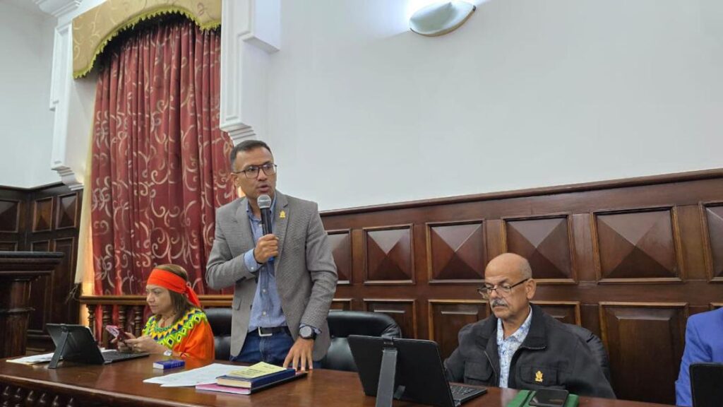 Clezulia aprobó proyecto de acuerdo en respaldo al Consejo Nacional por la Soberania y la Paz 2 WhatsApp Image 2025 10 08 at 1.15.54 PM
