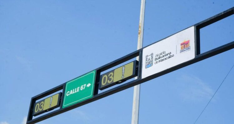 Alcaldía de Maracaibo instala nuevos semáforos digitales en 15 intersecciones de la avenida Bella Vista 1 Semáforos