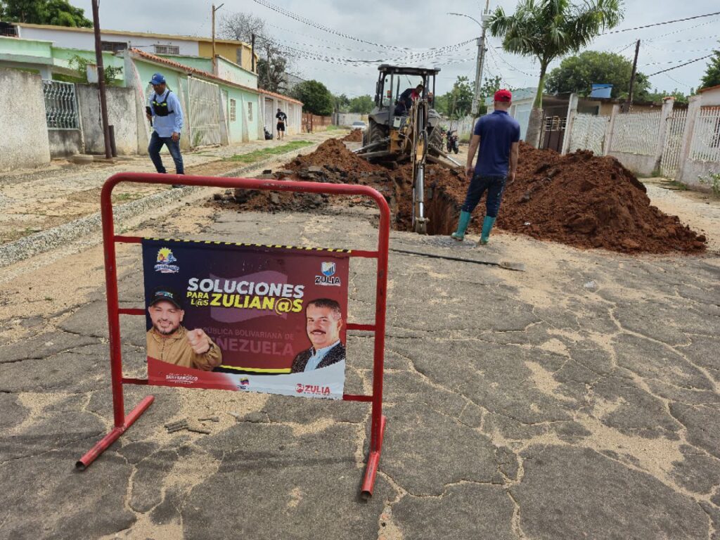 Alcaldía de San Francisco realizó sustitución de colector de aguas servidas en la parroquia Domitila Flores 2 WhatsApp Image 2025 10 08 at 3.39.43 PM