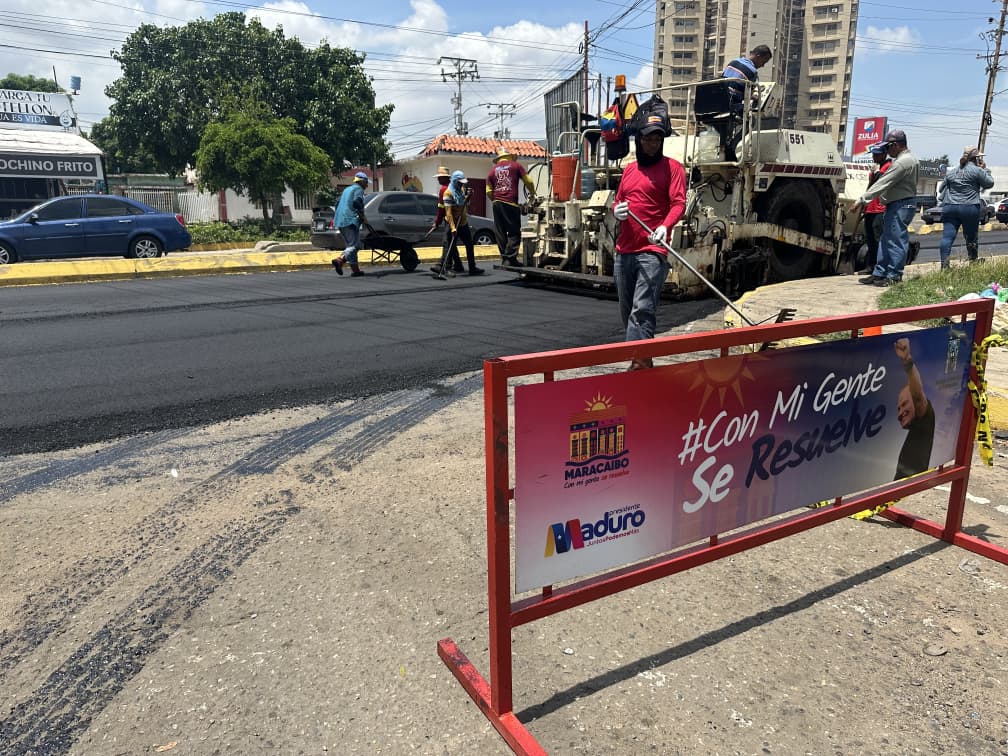 Alcaldía culminó con éxito primera fase del reasfaltado de la Av. Delicias sentido sur-norte 3 WhatsApp Image 2025 10 08 at 3.40.21 PM 2