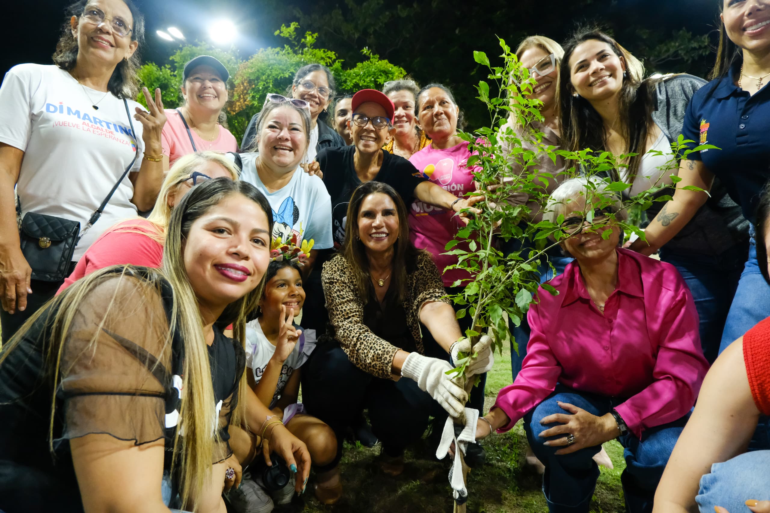 Ana Clara de Di Martino: «Nuestra gestión recupera plazas y arboriza la ciudad» 2 Ana