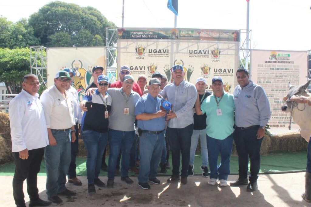 Gobernador Luis Caldera en la 48ª Feria Expocomercial Ganadera de Rosario de Perijá: Esta es una muestra de la Venezuela y el Zulia potencia 5 WhatsApp Image 2025 10 13 at 11.08.12 AM 3