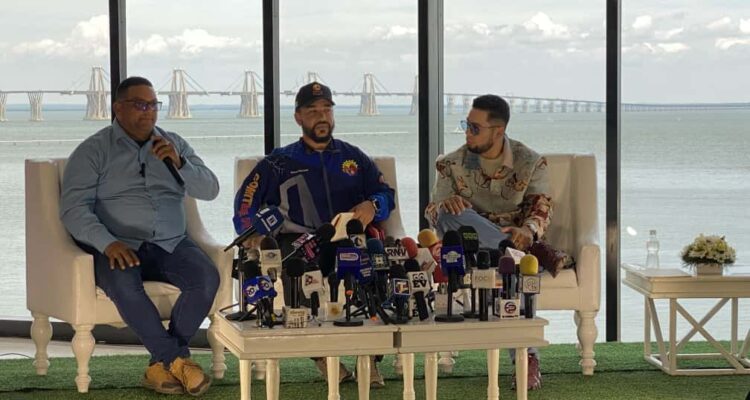 ¡Vuelve la alegría a San Francisco! Alcalde Héctor Soto rescata la Feria del Lago 1 Soto
