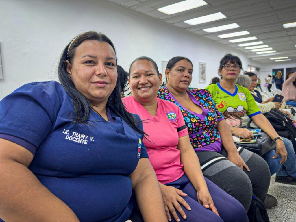 Alcaldía de Maracaibo lanzó el programa oftalmológico «Santa Lucía» para atender a niños de 6 a 8 años 3 WhatsApp Image 2025 10 14 at 4.49.06 PM 1