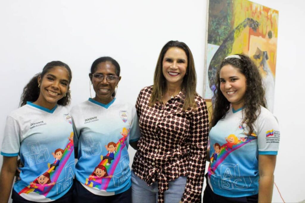 Alcaldía de Maracaibo lanzó el programa oftalmológico «Santa Lucía» para atender a niños de 6 a 8 años 6 WhatsApp Image 2025 10 14 at 4.49.06 PM 5