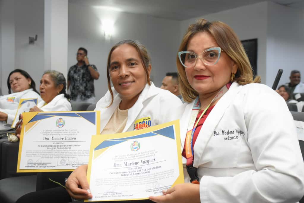 Cámara Municipal de San Francisco reconoció la labor de médicos integrales de la localidad 3 WhatsApp Image 2025 10 16 at 10.48.32 AM 1