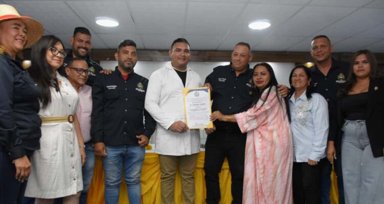 Cámara Municipal de San Francisco reconoció la labor de médicos integrales de la localidad 1 Cámara