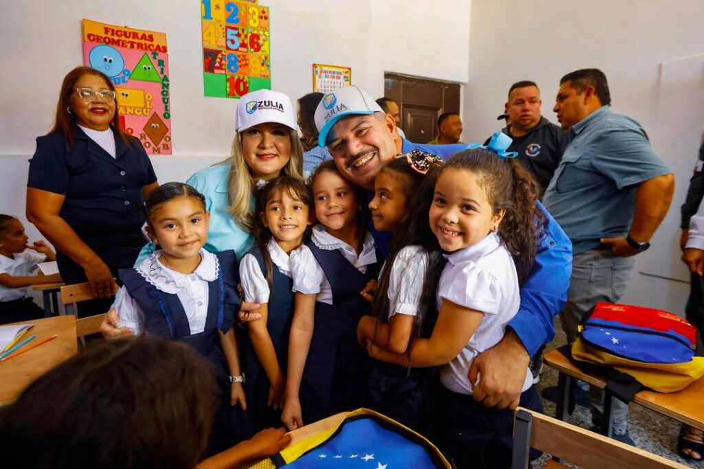 Gobernador Caldera constató avances de obras en materia de vialidad, agua y salud en el municipio Baralt 5 WhatsApp Image 2025 10 16 at 10.50.33 AM 3