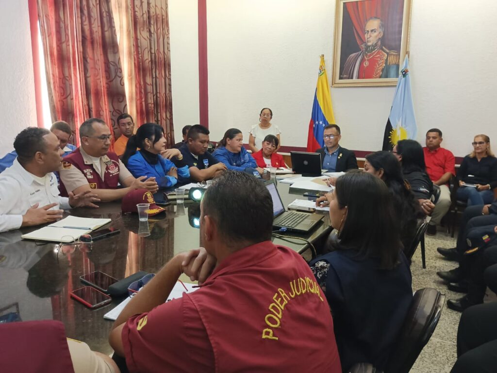 Comisión de Participación del CLEZ debate con el Frente Preventivo del MIJP el Proyecto de Ley de Prevención, Seguridad Ciudadana y Defensa 4 WhatsApp Image 2025 10 17 at 10.01.14 AM 3