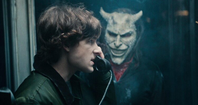 «Black phone 2» lidera la taquilla en su estreno 1 black phone 2