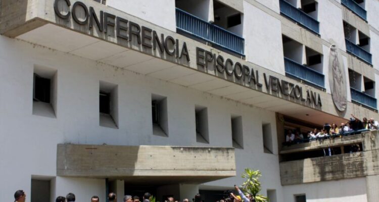 Iglesia pidió liberar políticos presos con motivo de canonizaciones 1 Iglesia