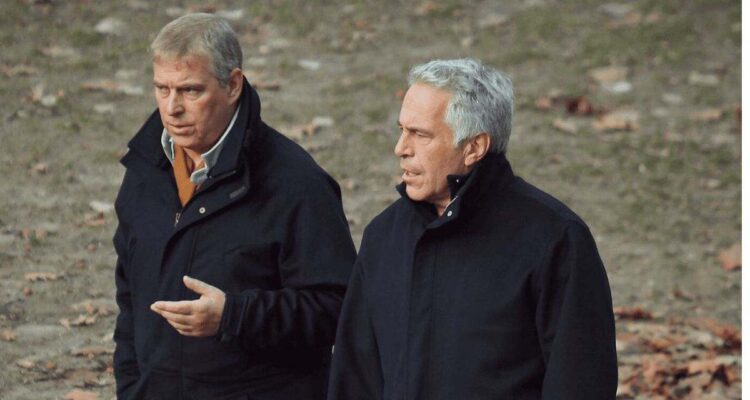 El príncipe Andrés anunció que dejará todos sus títulos reales, tras la polémica con el caso Epstein 1 Andrés