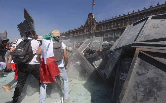 La generación Z se le alzó a Sheinbaum en México (Buenas fotos) 7 Captura de pantalla 2025 11 15 a las 22.57.39