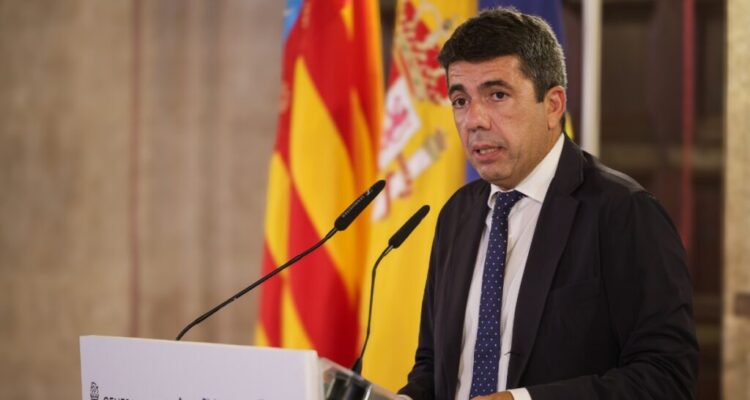 Dimitió el presidente regional de Valencia, un año después de la DANA que causó 229 muertos 1 Carlos Mazon dimite como presidente de la Comunidad Valecia