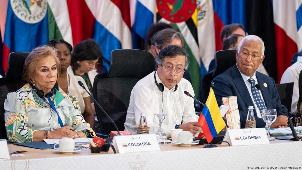 ¡Cobardes! Cumbre Celac-UE: declaración conjunta rechazó el «uso de la fuerza» en el Caribe, sin mencionar a Estados Unidos (+ Texto completo de la declaración) 2 Celac Petro