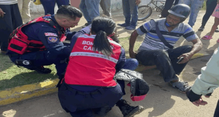 Dos heridos tras colisión entre una moto y un vehículo en Cabimas - Qué ...