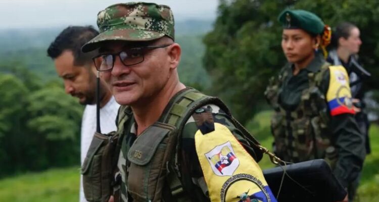 Petro ordenó bombardeo a disidencias de las FARC en Colombia 1 Petro