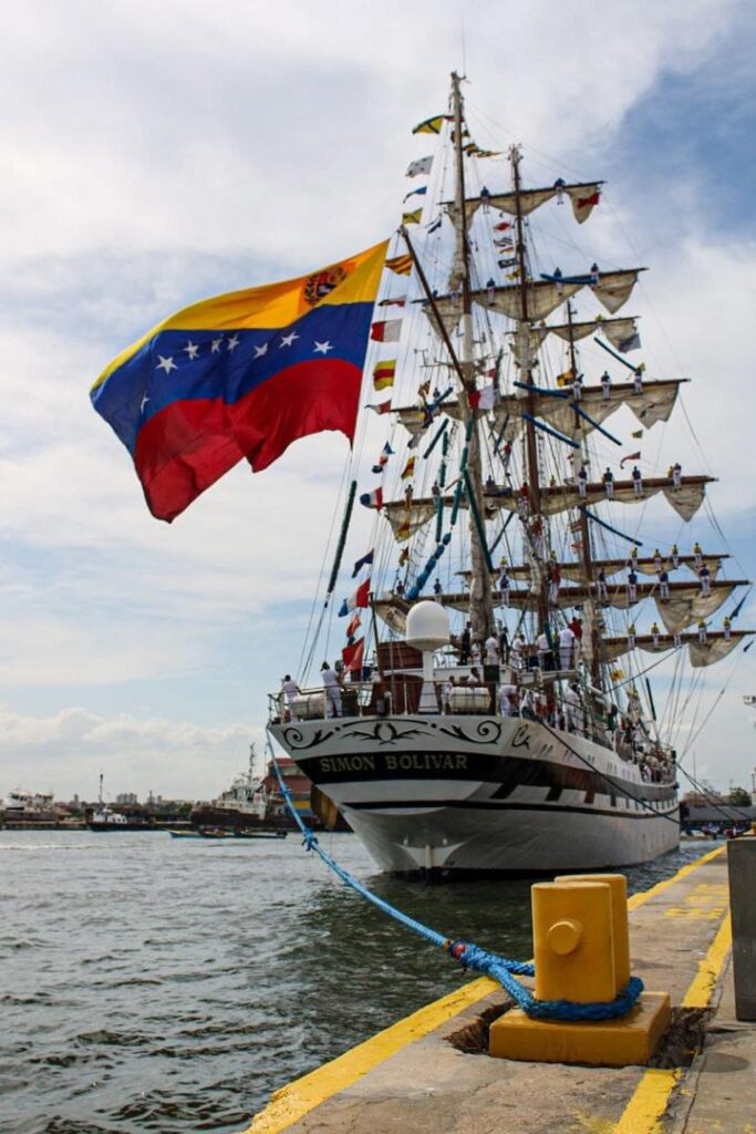 Buque Escuela «Simón Bolívar» regresó a Maracaibo 7 IMG 20251117 WA0060