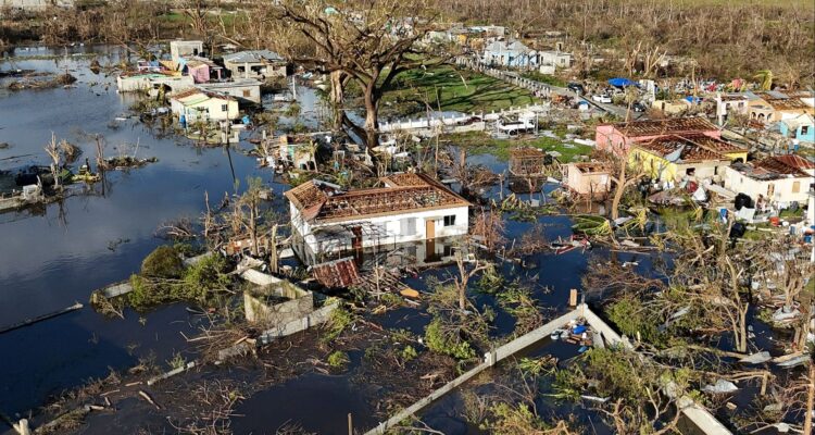 Subió a 45 la cifra de muertos por el huracán Melissa en Jamaica 1 Melissa