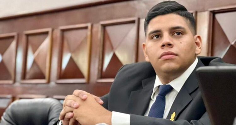 Legislador José Villarreal renunció al partido UNT por «su mala dirección política» 1 José Villarreal