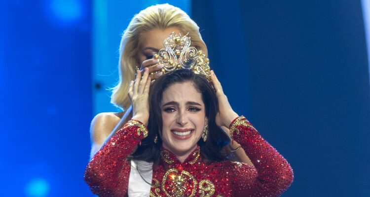 Mexicana Fátima Bosch ganó Miss Universo 2025. La venezolana Stephany Abasali quedó como segunda finalista 1 Fatima