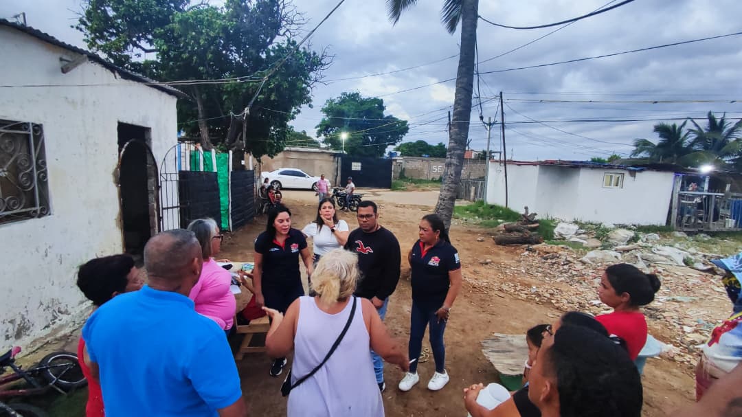 Alcaldía de Maracaibo atendió rauda y veloz la situación de los puentes caídos en Santa Rosa de Agua 2 PHOTO 2025 11 24 23 07 16 1