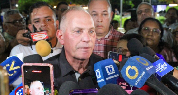 ¡Ley y orden! Alcalde Di Martino denunció a empresa privada de autos por atentar contra estabilidad del SEN en 3 estados 1 Empresa- Di Martino