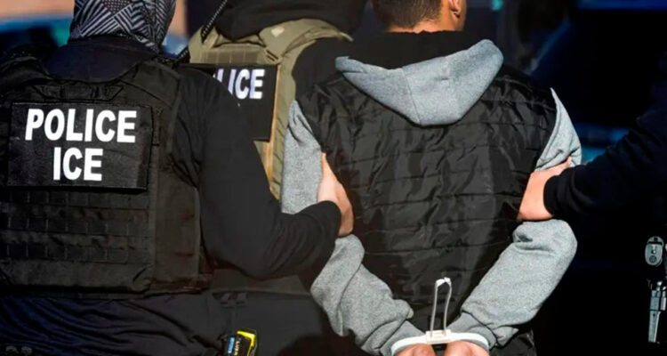 ICE cuadriplica detenciones de inmigrantes y aumentó deportaciones 1 Redadas- Juez