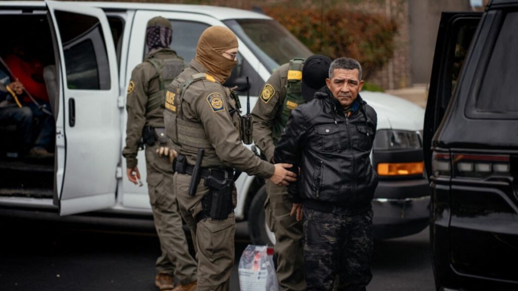 Juez ordenó liberar bajo fianza a cientos de migrantes indocumentados en Estados Unidos 2 Redadas