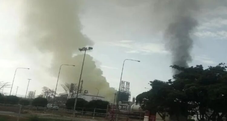 Nube de humo tóxico afectó a poblados de Anzoátegui y Sucre 1 Screenshot 20251107 085126
