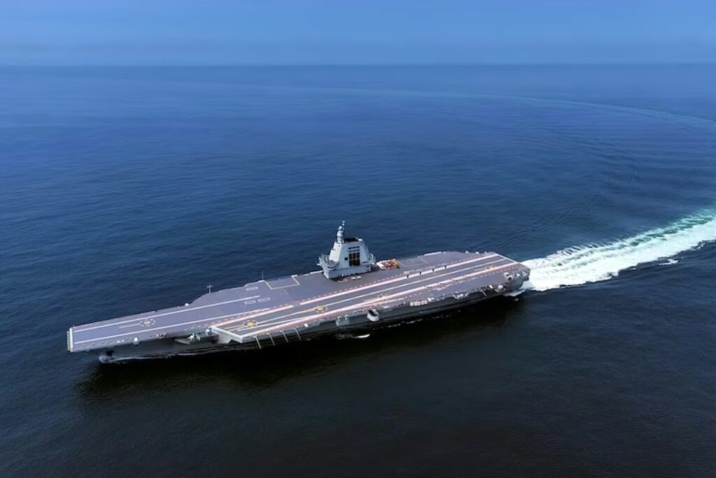 China puso en servicio su portaaviones mas avanzado. Ya tiene tres 2 Screenshot 20251107 100335
