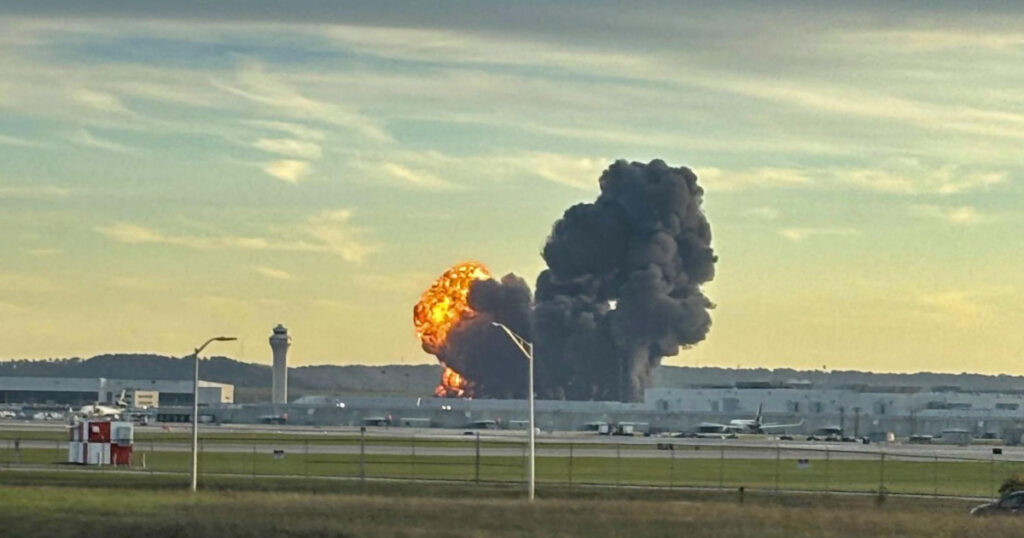 Se estralla un avion