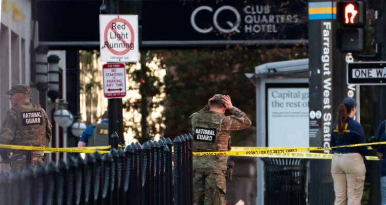 ¿Qué se sabe sobre el tirador que abrió fuego contra los militares cerca de la Casa Blanca? 1 tirador