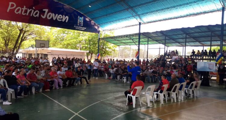 Alcalde Di Martino entrega financiamiento a proyectos aprobados en Consulta Nacional de la Juventud 1 Alcaldía
