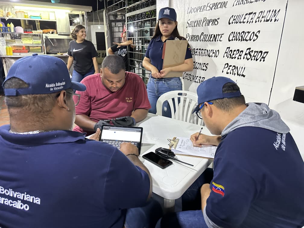 Alcaldía de Maracaibo inició operativos de inspección a instalaciones de red de gas de comercios nocturnos 3 WhatsApp Image 2025 11 03 at 9.15.09 AM 12