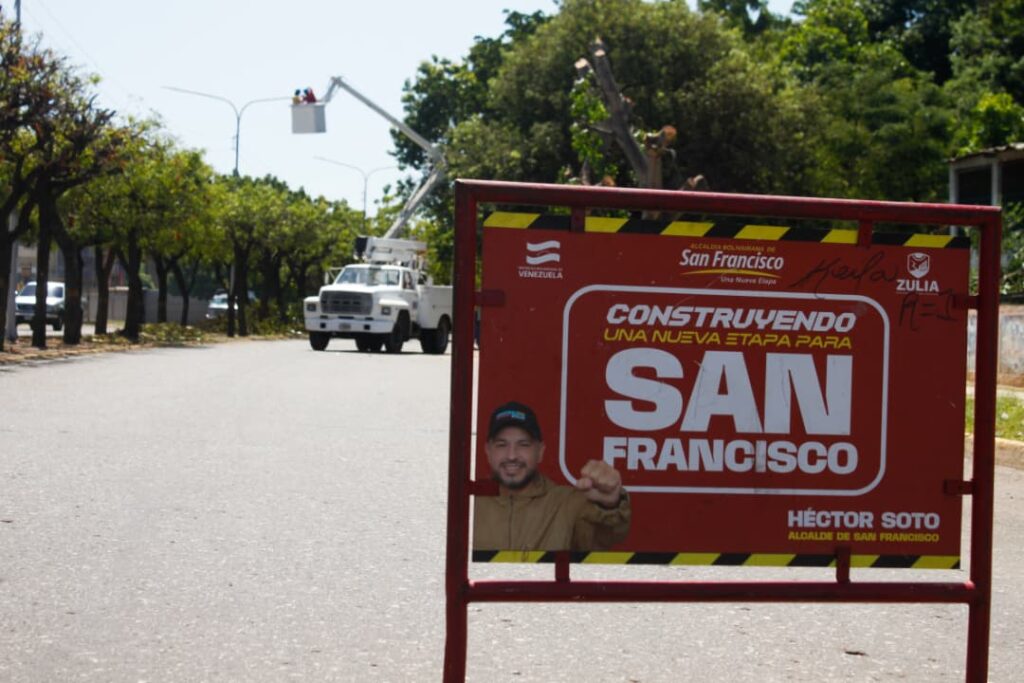 Alcaldía Bolivariana de San Francisco inició trabajos de rehabilitación vial en la Avenida 5 3 WhatsApp Image 2025 11 05 at 9.57.00 AM 5