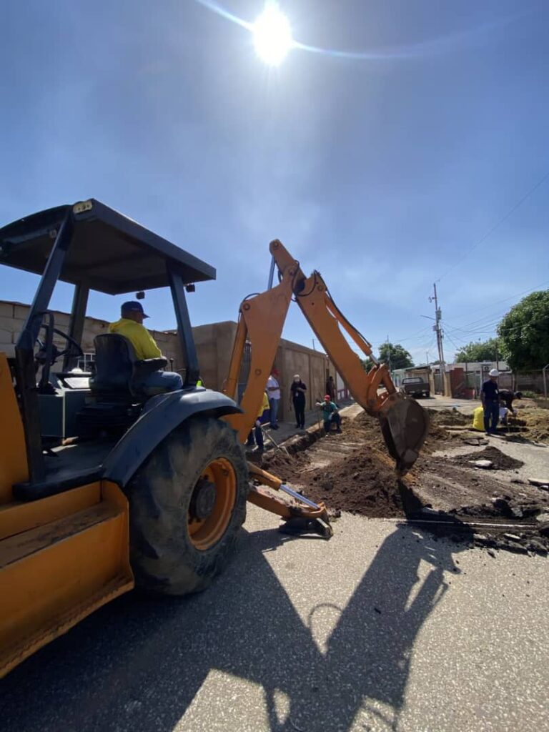 Tras 40 años padeciendo, Alcaldía de Maracaibo coloca gas al barrio Dr. Pedro Iturbe activando el 1x10 del Buen Gobierno 4 WhatsApp Image 2025 11 06 at 9.56.42 AM 6