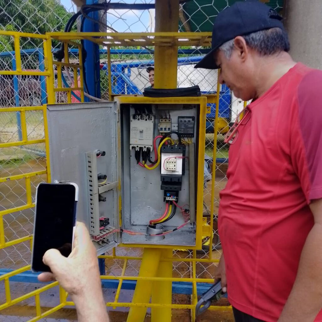 Alcaldía de San Francisco rehabilitó pozo de agua que beneficiará a más de 3 mil familias en la parroquia Los Cortijos 5 WhatsApp Image 2025 11 10 at 10.07.54 AM 3