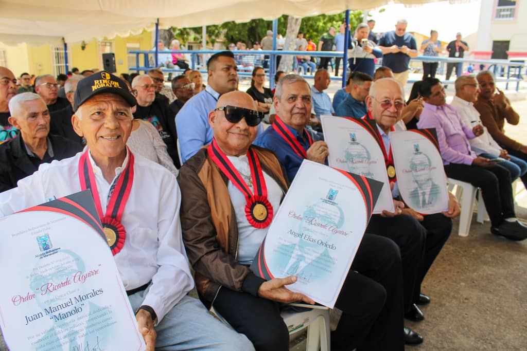 Con orden «Ricardo Aguirre» reconocen trayectoria de gaiteros en su día 3 WhatsApp Image 2025 11 10 at 10.25.28 AM 1
