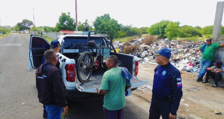 ¡Sin contemplaciones! Detuvieron a hombre por arrojar basura en espacio público 1 Basura