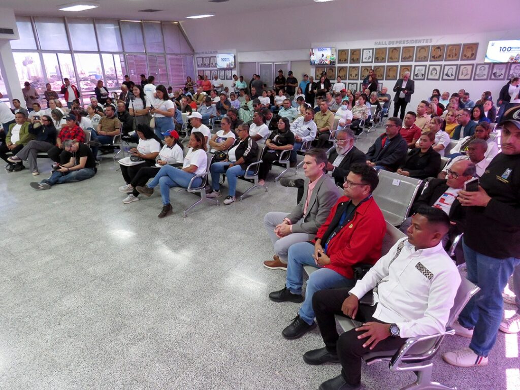 Concejo Municipal Bolivariano de Maracaibo rindió cuenta de sus primeros 100 días de gestión 2 WhatsApp Image 2025 11 24 at 9.04.38 AM 1