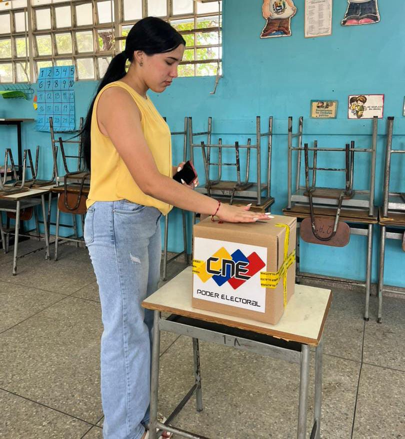 Masiva votación en Cuarta Consulta Popular en Maracaibo 5 WhatsApp Image 2025 11 24 at 9.13.16 AM 3