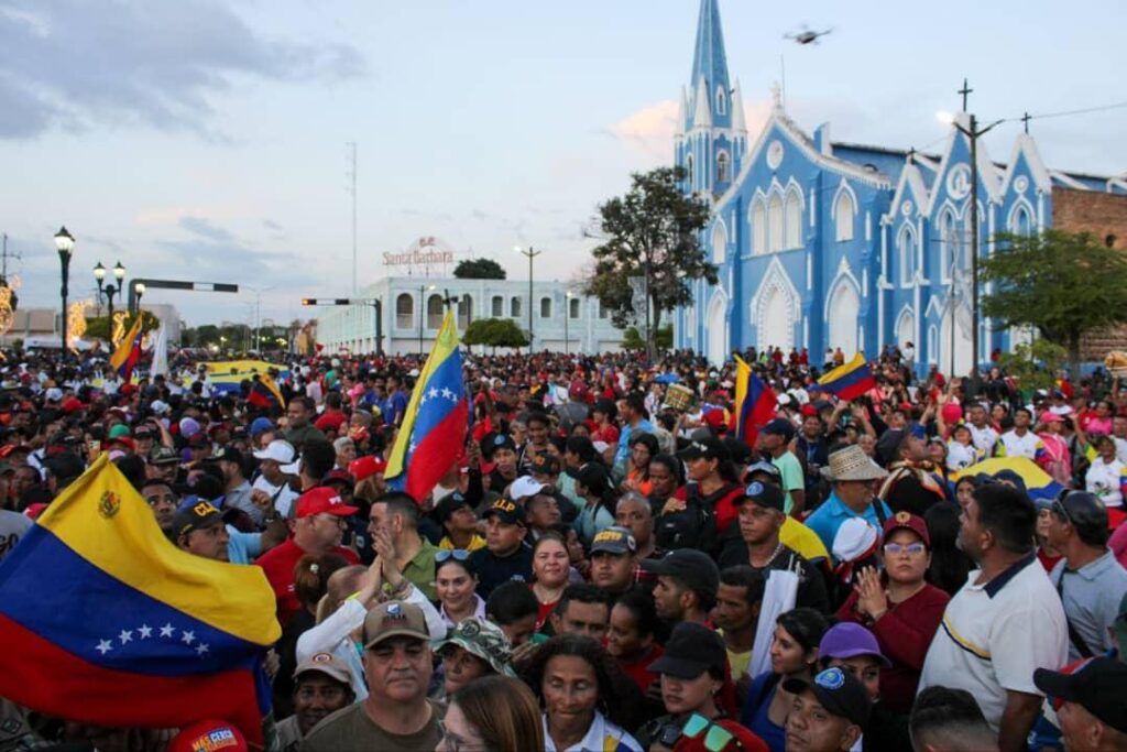Alcalde Di Martino en marcha cívico militar y policial: «Venezuela es infranqueable por la unidad de su pueblo» 3 WhatsApp Image 2025 11 26 at 8.22.42 AM 2