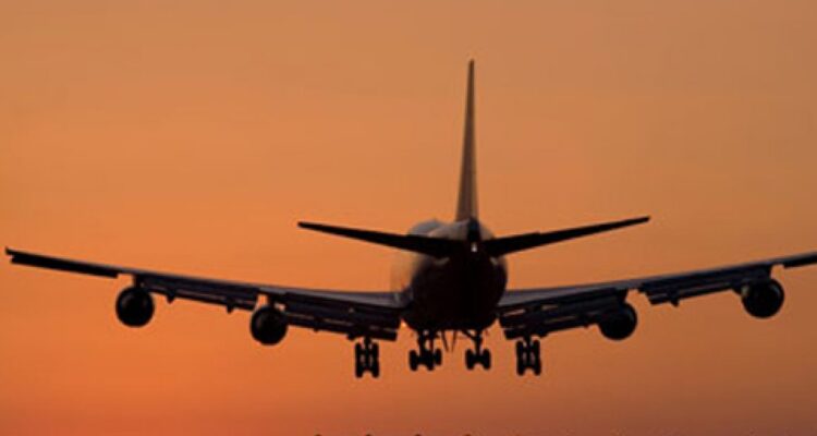 Trinidad y Tobago dijo que alerta de vuelos sobre Venezuela no implica un «conflicto inminente» 1 Vuelo-
