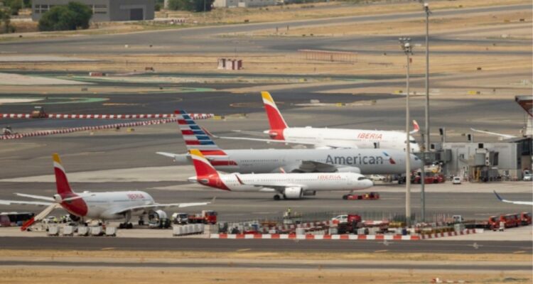 La suspensión de vuelos a Venezuela afecta al menos a 6.000 pasajeros en España 1 Vuelos