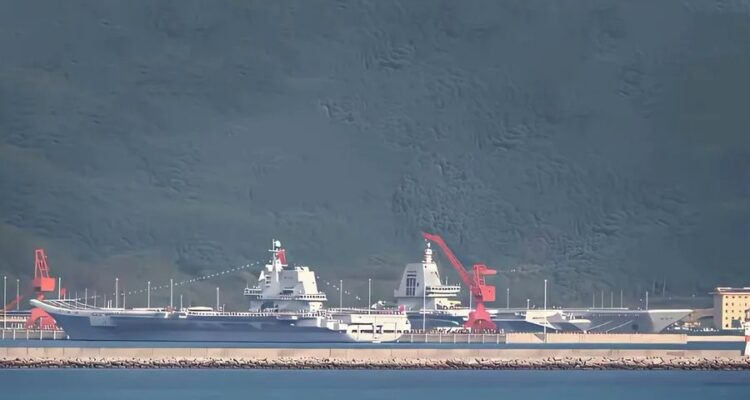 China puso en servicio su portaaviones mas avanzado. Ya tiene tres 1 fujian en hainan